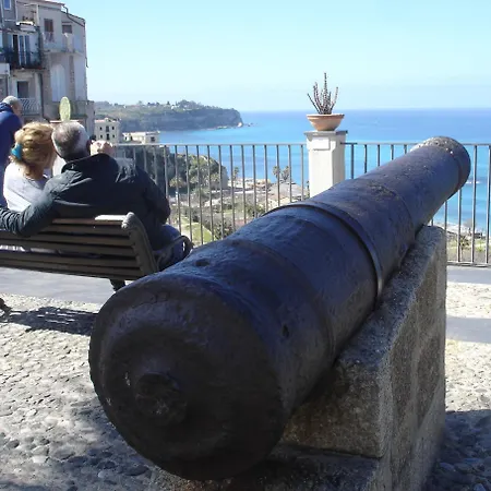 Sul Mare Capo Vaticano